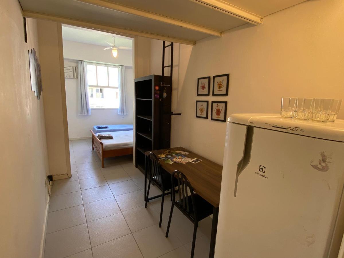 Completo Na De Copacabana, Perto Ipanema Gal Osorio, Com Ar, Wifi, Netflix, Ate 3 Pessoas, Pauloangerami Sf138 Apartamento Río de Janeiro